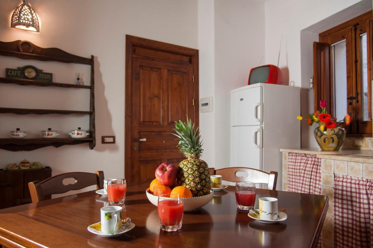 Mirose'S Holiday Home Castelbuono  Zewnętrze zdjęcie